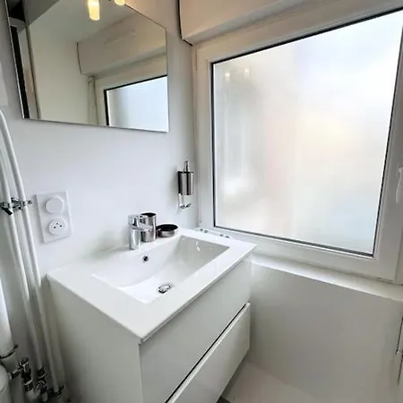 L'escale Du Mont Saint Michel Avranches